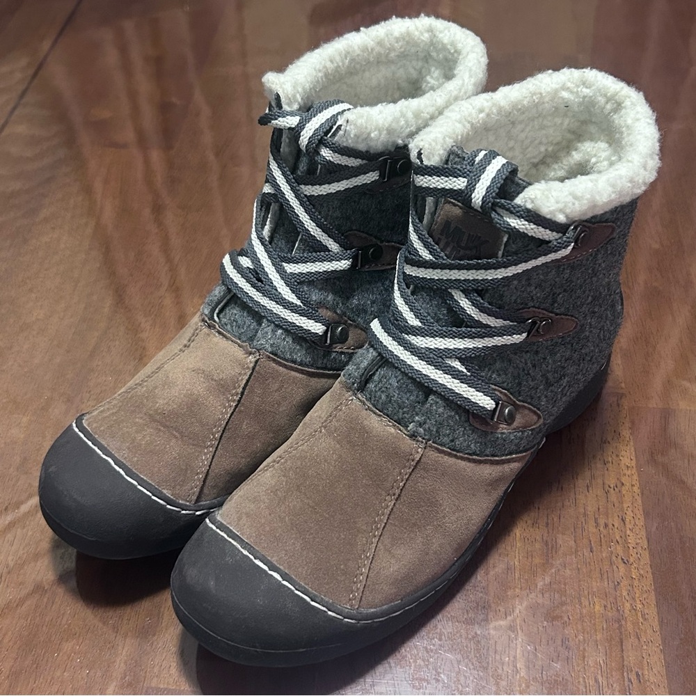 Muk Luks Melissa Snow Brown Faux Fur Lined Waterproof Insulated Hiker Boot W9